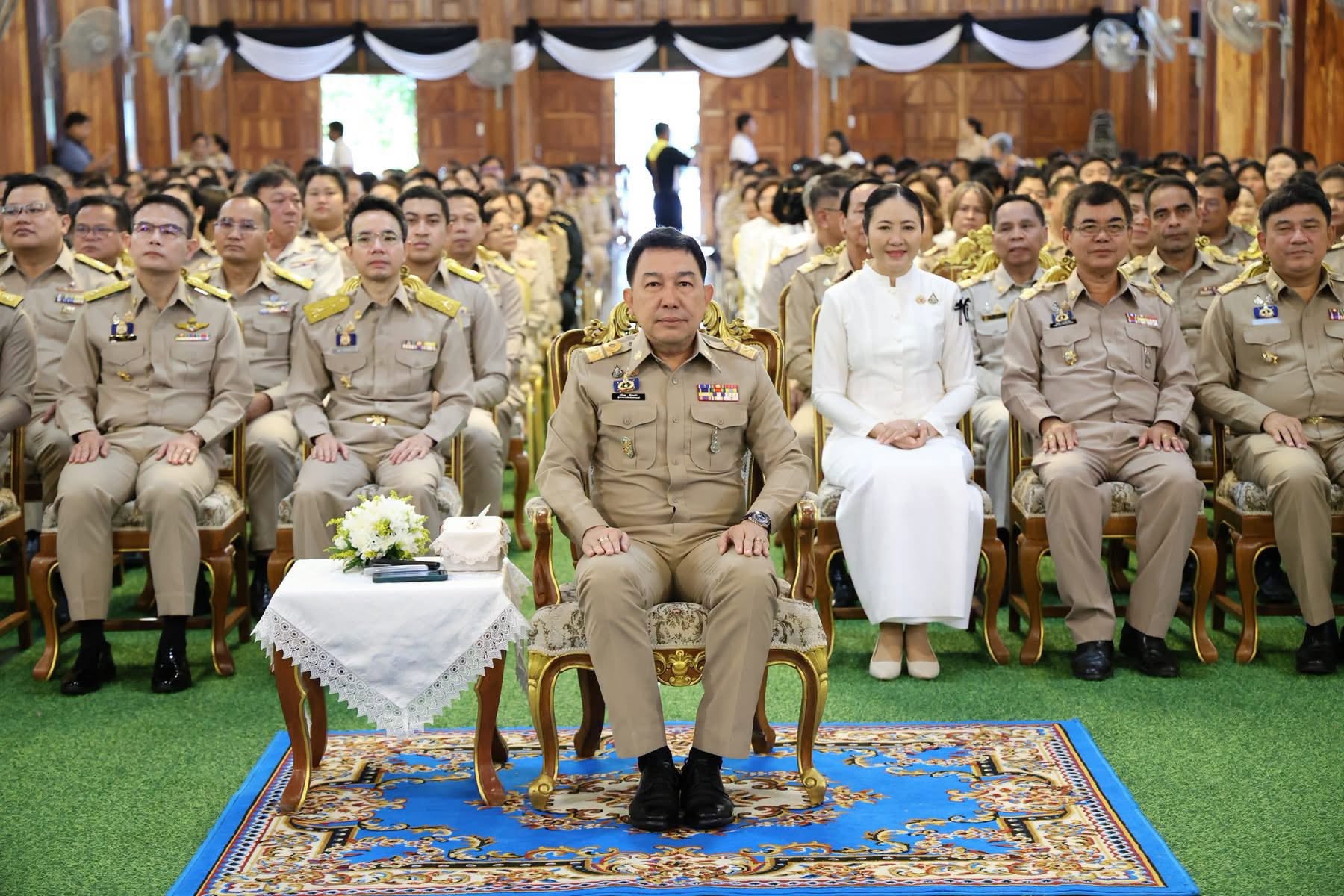 ว่าฯ เพชรบูรณ์ นำพสกนิกรร่วมประกอบพิธีเจริญพระพุทธมนต์และตักบาตรถวายพระกุศล สมเด็จพระเจ้าน้องนางเธอ เจ้าฟ้าจุฬาภรณวลัยลักษณ์ อัครราชกุมารี กรมพระศรีสวางควัฒน วรขัตติยราชนารี เนื่องในวันคล้ายวันประสูติ